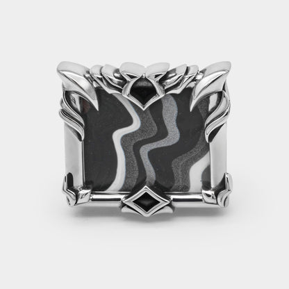 TRN 015 Caravan Monochrome